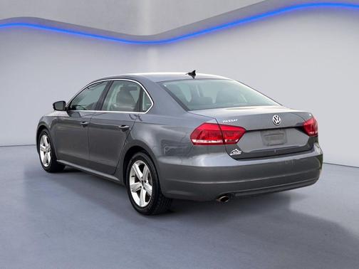 2013 Volkswagen Passat 2.5 SE