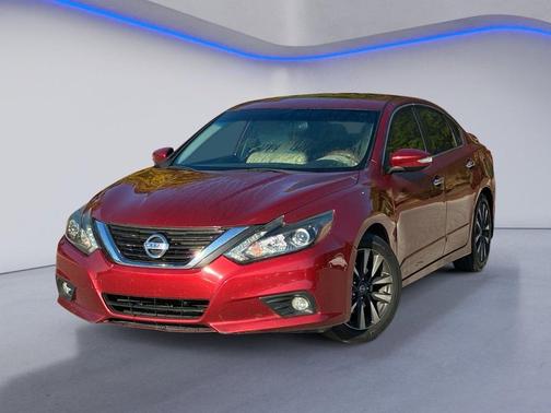 Cayenne Red 2016 Nissan Altima 2.5 SL