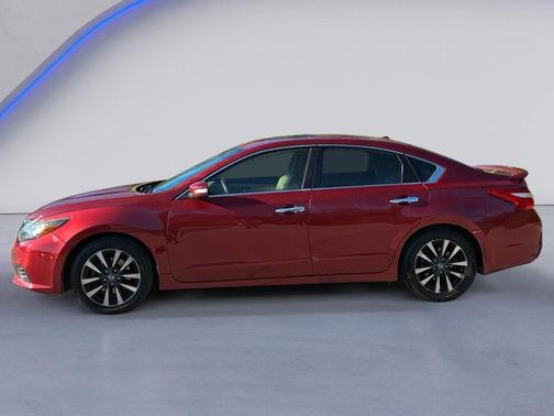 Cayenne Red 2016 Nissan Altima 2.5 SL