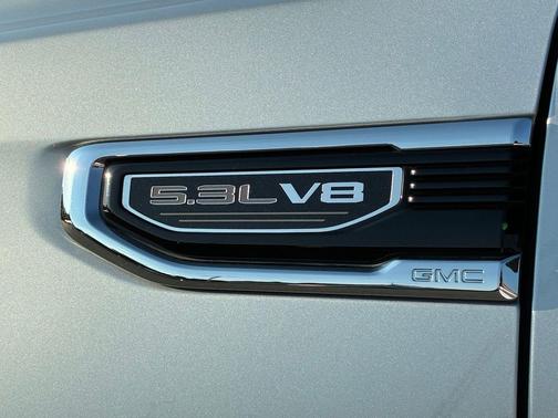 Quicksilver Metallic 2019 GMC Sierra 1500 SLE