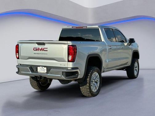 Quicksilver Metallic 2019 GMC Sierra 1500 SLE