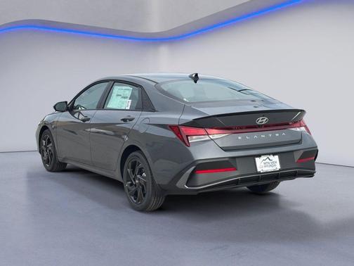 Ecotronic Gray 2026 Hyundai ELANTRA Sport