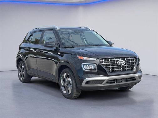 Onyx Black 2026 Hyundai VENUE SEL