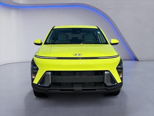 2025 Hyundai KONA SE