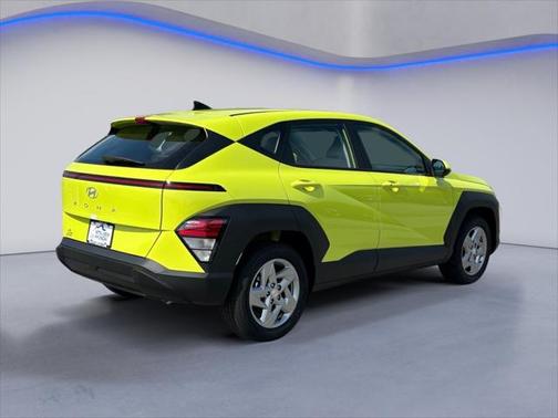 2025 Hyundai KONA SE