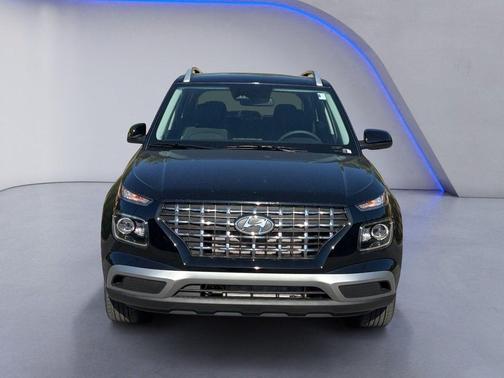 Onyx Black 2026 Hyundai VENUE SEL