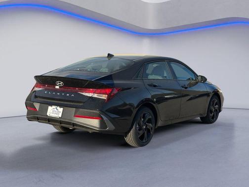 Abyss Black 2026 Hyundai ELANTRA Sport