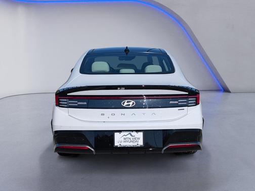 2026 Hyundai SONATA Hybrid SE