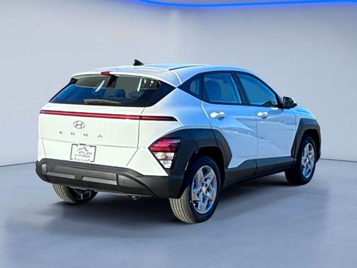 Atlas White 2026 Hyundai KONA SE