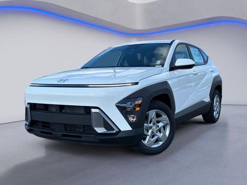Atlas White 2026 Hyundai KONA SE
