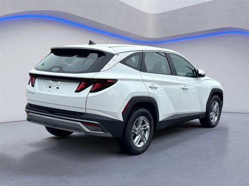Serenity White Pearl 2026 Hyundai TUCSON SE