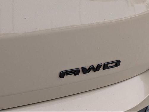 Desert Sand Metallic 2023 GMC Terrain SLE