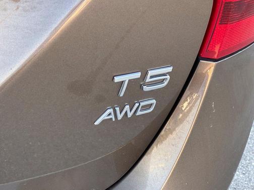 Bronze Metallic 2017 Volvo V60 Cross Country T5
