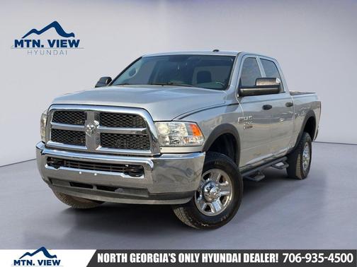 2017 RAM 2500 Tradesman Crew Cab 4x4 6'4' Box