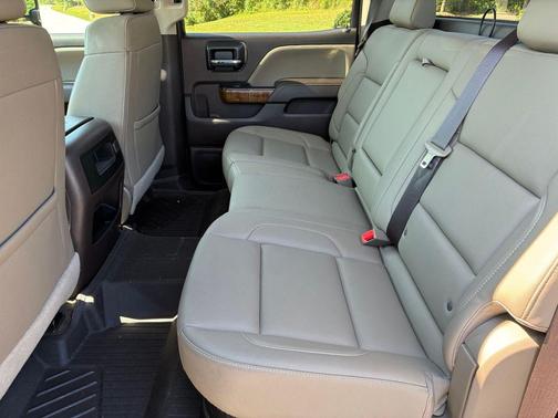 Onyx Black 2018 GMC Sierra 1500 SLT