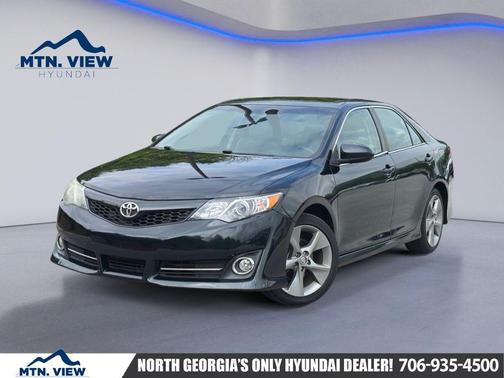 Parisian Night Pearl 2014 Toyota Camry SE