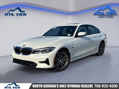 2022 BMW 330e Base