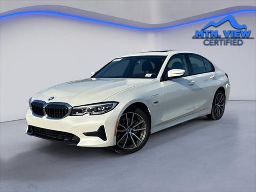 2022 BMW 330e Base