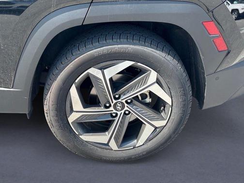 Black Pearl 2024 Hyundai TUCSON Limited