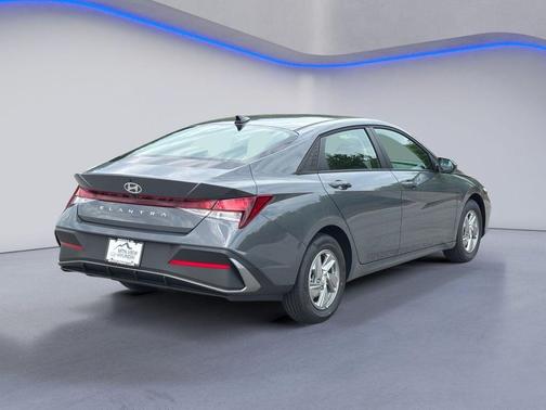 Ecotronic Gray 2026 Hyundai ELANTRA SE
