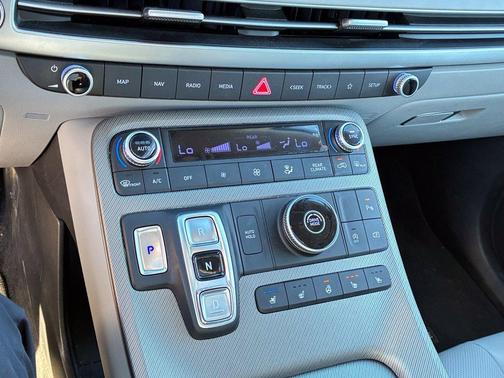 Typhoon Silver 2024 Hyundai PALISADE SEL