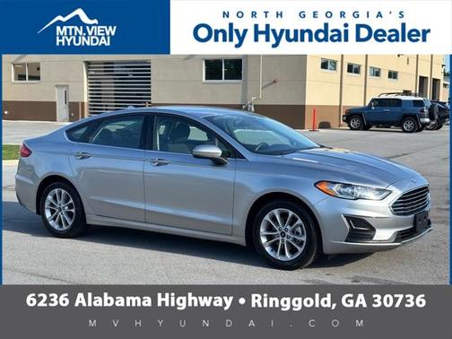 2020 Ford Fusion SE