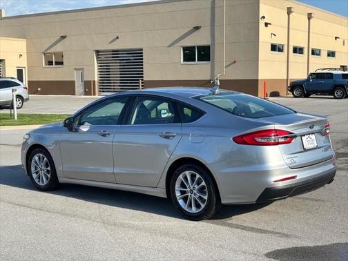 2020 Ford Fusion SE