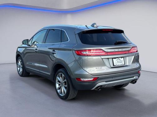 Luxe Metallic 2016 Lincoln MKC Select