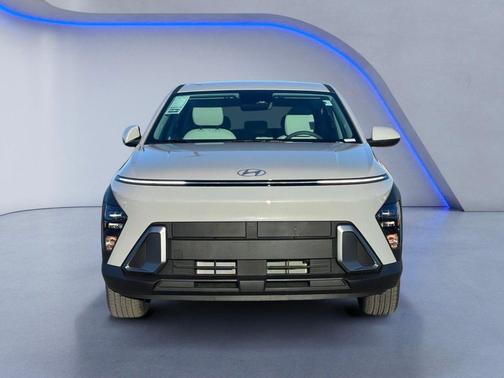 Cyber Gray Metallic 2026 Hyundai KONA SE