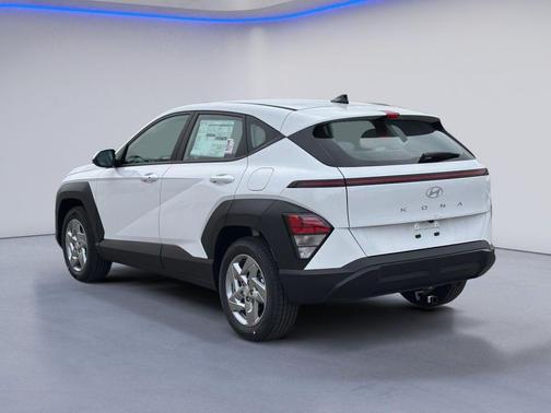 Atlas White 2026 Hyundai KONA SE