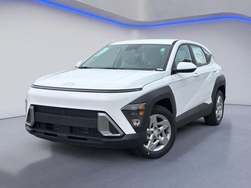 Atlas White 2026 Hyundai KONA SE