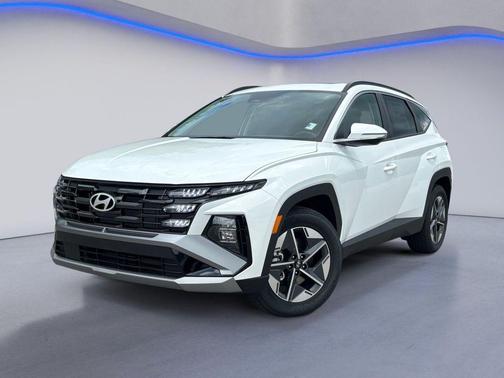 Serenity White Pearl 2026 Hyundai TUCSON SEL Premium