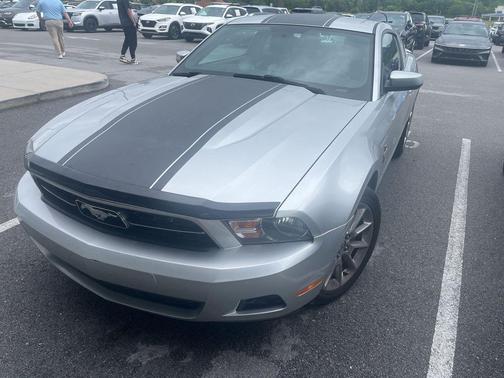 Ingot Silver 2011 Ford Mustang V6 Premium