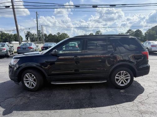 2017 Ford Explorer Base