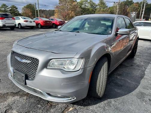 2017 Chrysler 300C Platinum