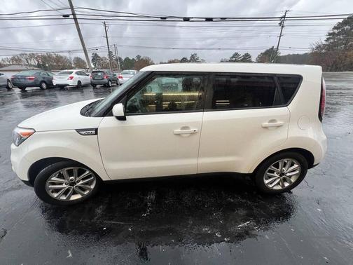 2019 Kia Soul +