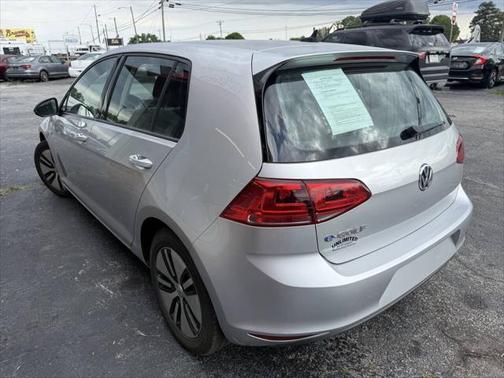 2016 Volkswagen e-Golf SE