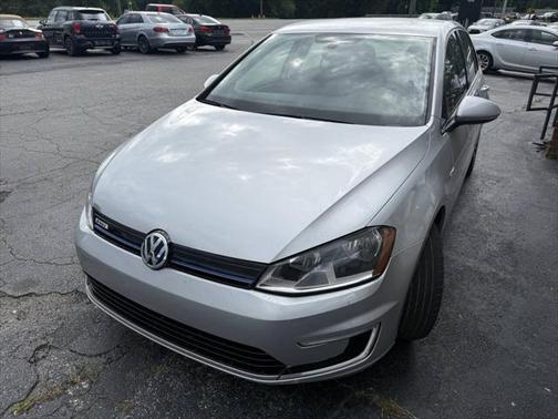 2016 Volkswagen e-Golf SE