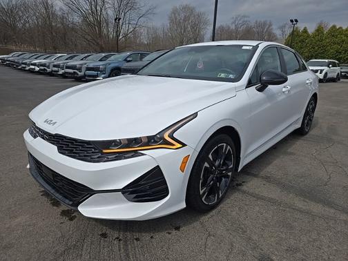 Glacial White Pearl 2024 Kia K5 GT-Line
