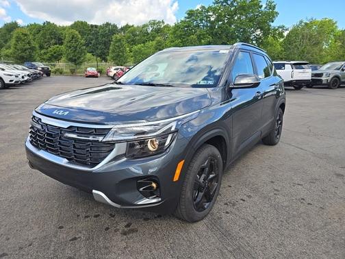 Gray 2026 Kia Seltos EX