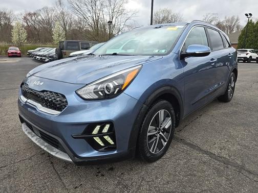 Horizon Blue 2022 Kia Niro EX Premium
