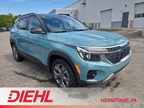 Blue / Black 2024 Kia Seltos S