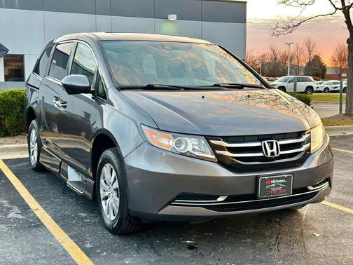 Grey 2017 Honda Odyssey EX-L