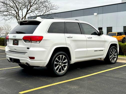 Bright White Clearcoat 2017 Jeep Grand Cherokee Overland