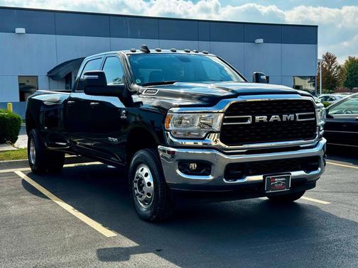 2024 RAM 3500 Big Horn Crew Cab 4x4 8' Box