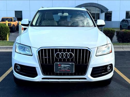 White 2015 Audi Q5 2.0T Premium Plus