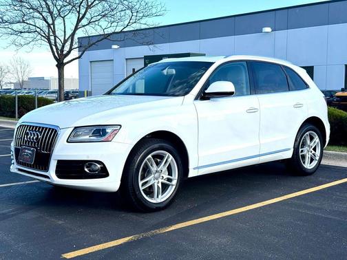 White 2015 Audi Q5 2.0T Premium Plus