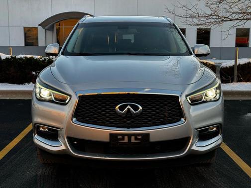 2016 INFINITI QX60 Base
