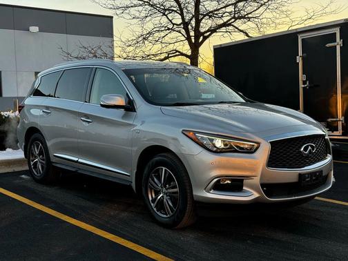 2016 INFINITI QX60 Base