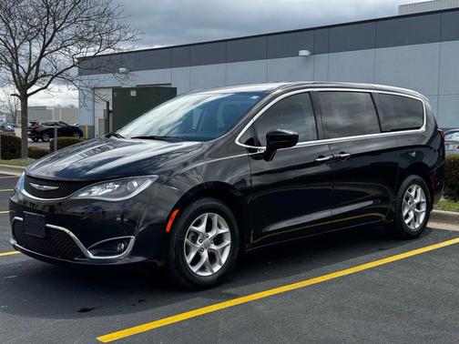2019 Chrysler Pacifica Touring Plus